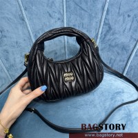 미우미우 MIUMIU  신상 호보백  5BP78