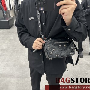 발렌시아가 BALENCIAGA  르 카골 크로스백