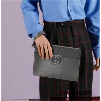 구찌 GUCCI   컷아웃 인터로킹 G 파우치 723320