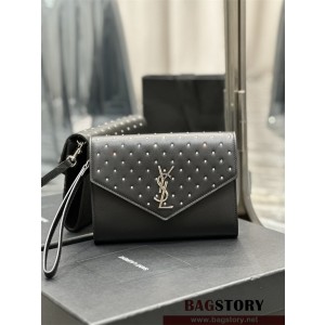 입생로랑 YSL 생로랑  엠보스드 모노그램 핸들 클러치 617662