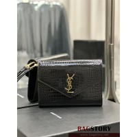 입생로랑 YSL 생로랑 엠보스드 모노그램 핸들 클러치 617662