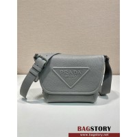 프라다 PRADA 엠보스드 로고 가죽 메신저백 2VD056