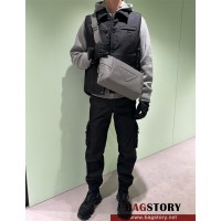 프라다 PRADA 엠보싱 삼각로고 숄더백 크로스백 2VH165