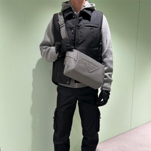 프라다 PRADA 엠보싱 삼각로고 숄더백 크로스백 2VH165