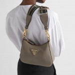 프라다 PRADA 삼각로고 비텔로 다이노 숄더백 1BH193