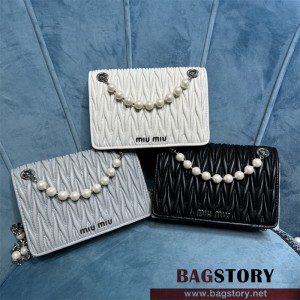 미우미우 MIUMIU 마테라쎄 크리스탈 크로스백