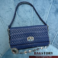 미우미우 MIUMIU 크리스털 새틴백 체인 숄더백