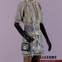 구찌 GUCCI  블론디 미디엄 체인 지갑 크로스백  725219