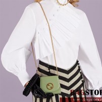 구찌 GUCCI 블론디 미디엄 체인 지갑 크로스백 725219