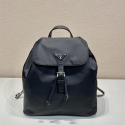 프라다 PRADA 나일론 삼각로고 백팩 미디움 1BZ830