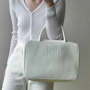 미우미우 MIUMIU 신상 볼링백