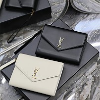 입생로랑 YSL 생로랑 엠보스드 모노그램 핸들 클러치 617662