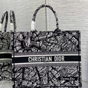 디올 DIOR 북토트백42CM