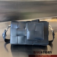보테가베네타 BV 인트레치아토 파우치 스트랩 카세트백 741777