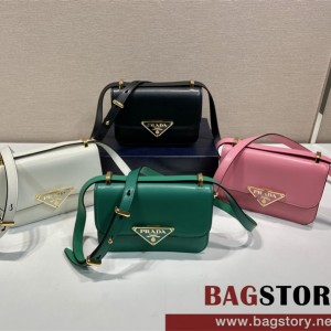 프라다 PRADA 신상 트라이앵글 로고 플랩 크로스 숄더백 1BD340