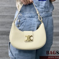 셀린느 CELINE 아바 트리옹프백 카프스킨 114493