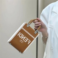 펜디 FENDI 선샤인 쇼퍼백 13CM