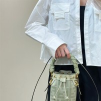 펜디 FENDI 몬트레조 미니 버킷백 18CM