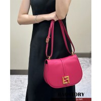 펜디 FENDI 커몬백 미디움 25cm