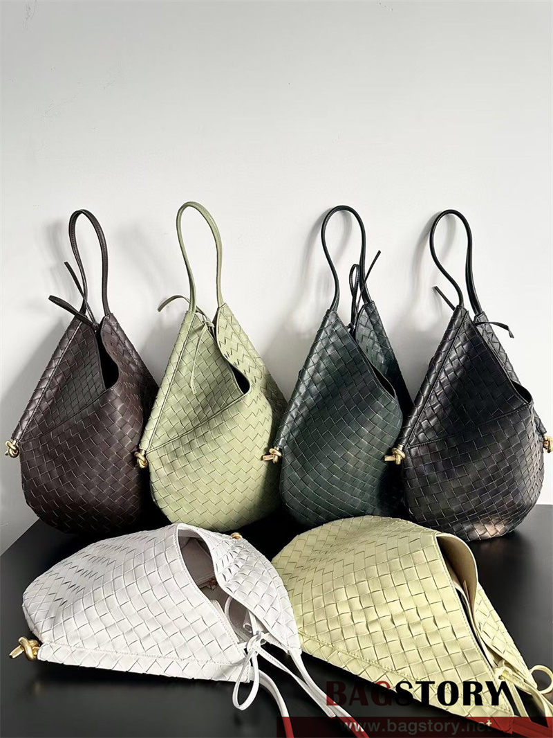 보테가베네타 BOTTEGA VENETA 미디움  솔스티스 숄더 백 740990