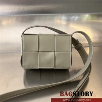 보테가베네타 미니 카세트백 667048