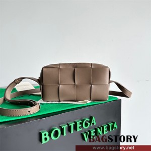 보테가베네타 BV 카세트 미니 크로스백 755031