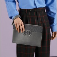구찌 GUCCI 컷아웃 인터로킹 G 파우치 723320