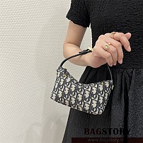 디올 DIOR 노마드 트래블 스몰 파우치