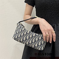 디올 DIOR 노마드 트래블 미디움 파우치