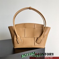 보테가베네타 575943 여성 아르코 스몰 토트백 575943