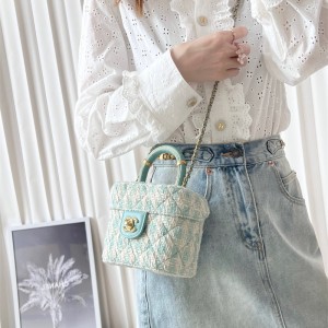 샤넬 CHANEL 핫 신상 23ss 탑핸들 베니티 코스메틱케이스