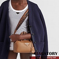 프라다 PRADA 레더 탑핸들백 1BB102