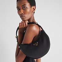 프라다 PRADA 신상 나일론 삼각로고 여성 숄더백 호보백 1BC194