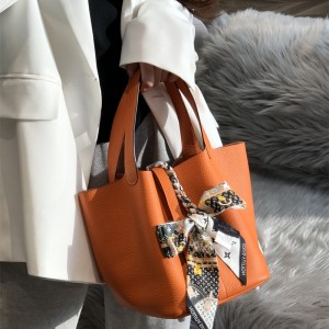 에르메스 HERMES 피코탄백 Togo가죽 22cm