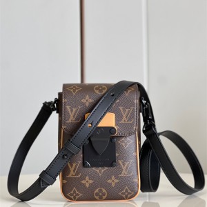 루이비통 Louis Vuitton S락 버티컬 웨어러블 월릿  크로스백 M81522