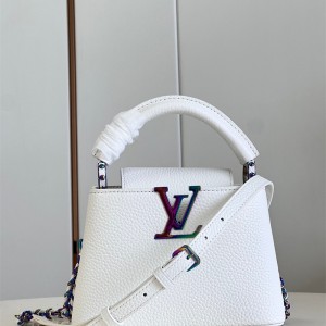 루이비통 Louis Vuitton 카퓌신미니 21CM