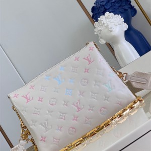 루이비통 Louis Vuitton 쿠상PM 크로스백 26CM