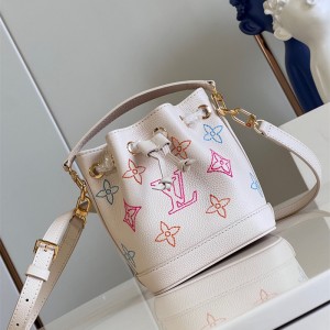 루이비통 Louis Vuitton 나노 노에 M81626