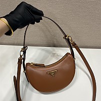 프라다 PRADA 아르케 가죽 숄더백 1BC199