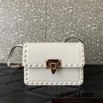 발렌티노 Valentino 가라바니 락스터드 크로스백