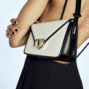 발렌티노 Valentino  레터 스몰 백