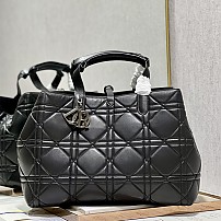 디올 DIOR 뚜주흐 라지백 37cm