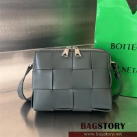 보테가베네타 BV 카세트 카메라백 730027