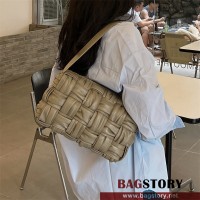 보테가베네타 BV 브릭 카세트 717090