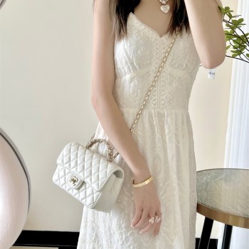 샤넬 CHANEL 뉴미니 탑핸들백 램스킨 금장 20cm