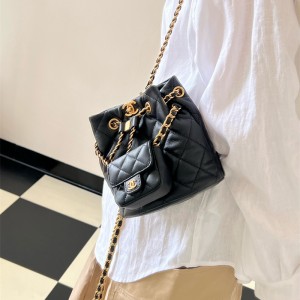 샤넬 CHANEL 신상 백팩 AS3947
