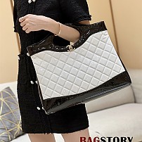 샤넬 CHANEL 31 토트백 AS1010