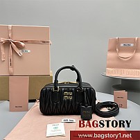 미우미우 MIUMIU 마테라쎄 핸드백 스몰