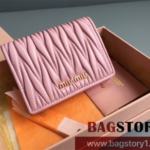 미우미우 MIUMIU 반지갑