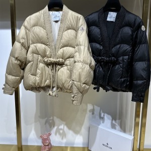 몽클레어 MONCLER 패딩